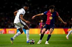 开云体育官网-AC米兰完胜智利，梅西高光表现