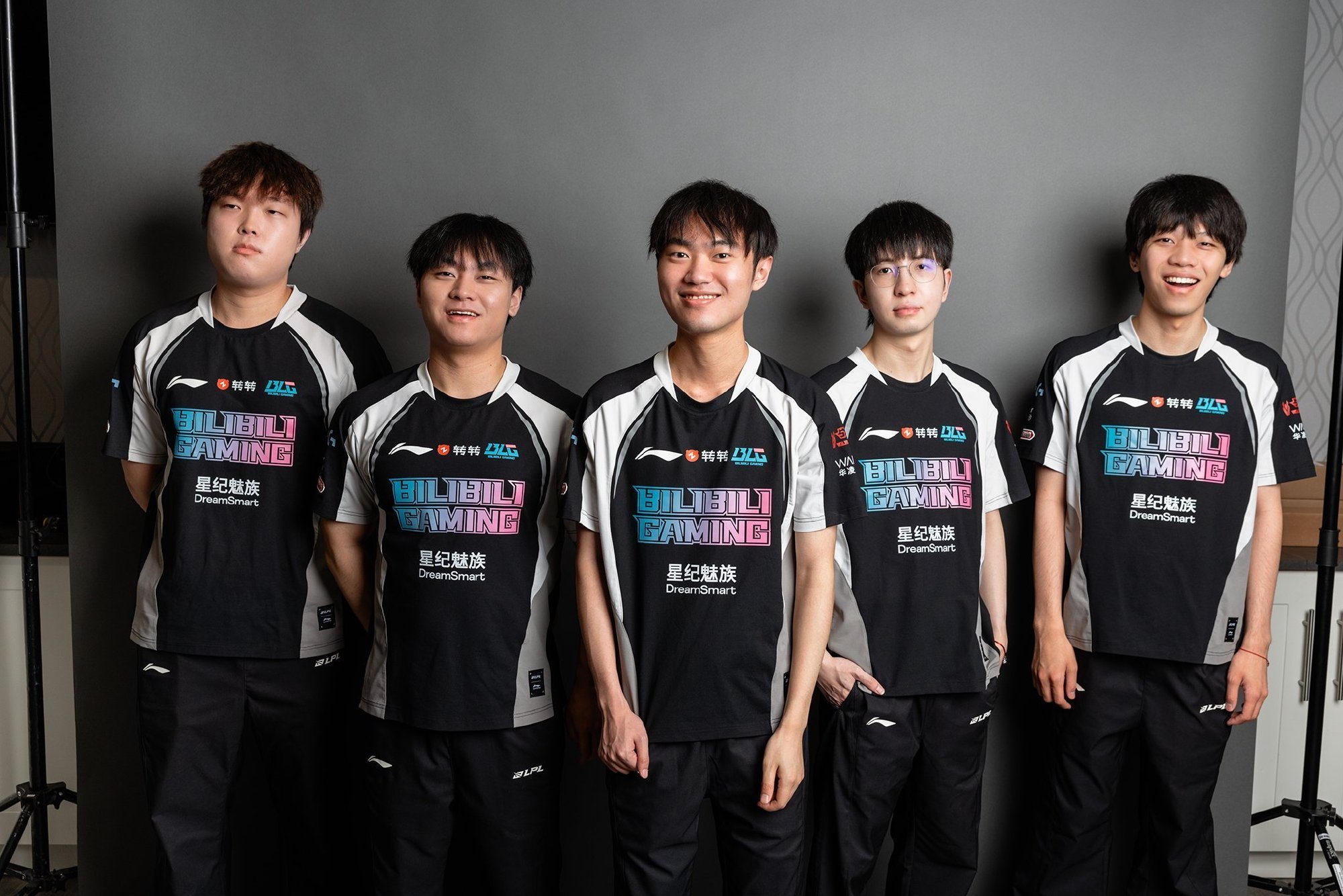 GEN力克LGD,Zeus完成史诗逆转激烈交锋入围赛,成为赛场最大亮点的简单介绍 GEN力克LGD,Zeus完成史诗逆转激烈交锋入围赛,成为赛场最大亮点的简单介绍