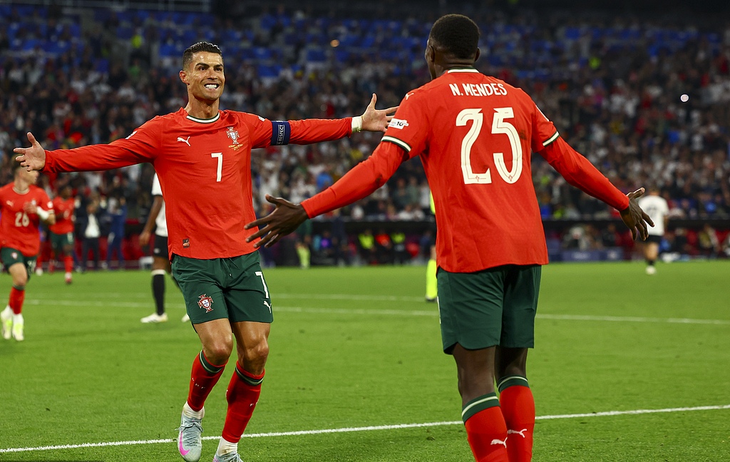 德国队翻盘葡萄牙队,奥恰洛夫高光表现 德国队翻盘葡萄牙队,奥恰洛夫高光表现