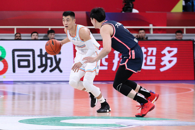 浙江队横扫热火，陶汉林高光表现