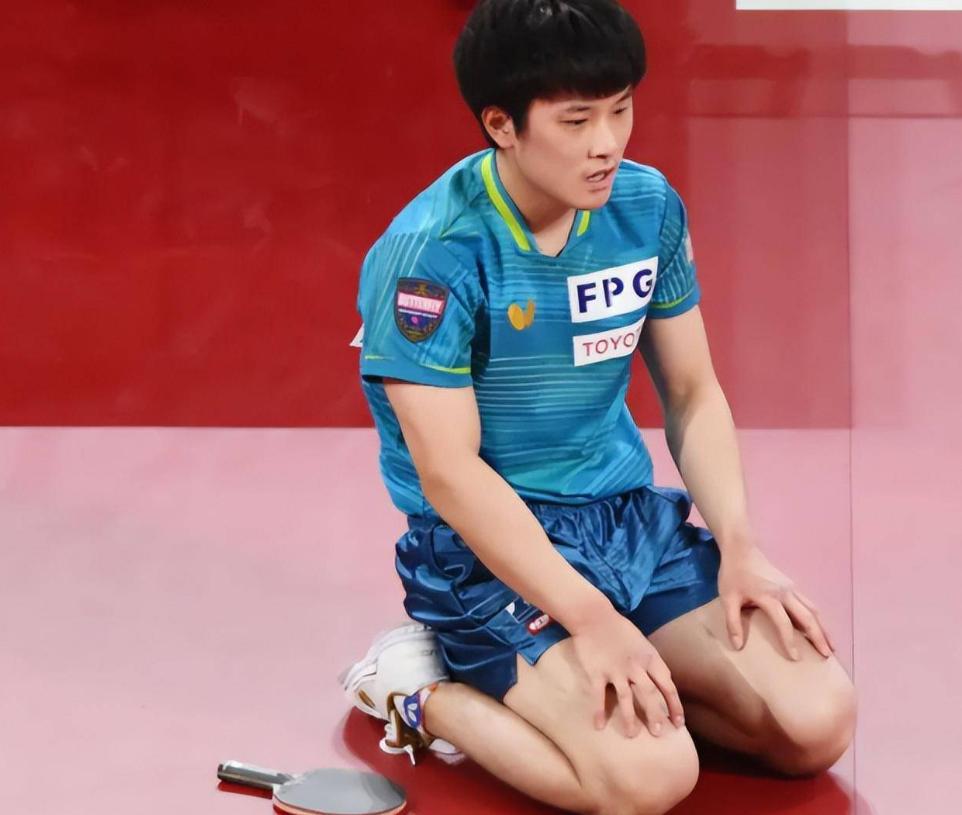 中国队逆转韩国队，张本智和状态火热